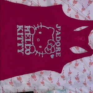 I’m selling this hello kitty shirt